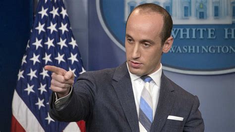 Trump to name immigration hardliner Stephen Miller deputy chief 